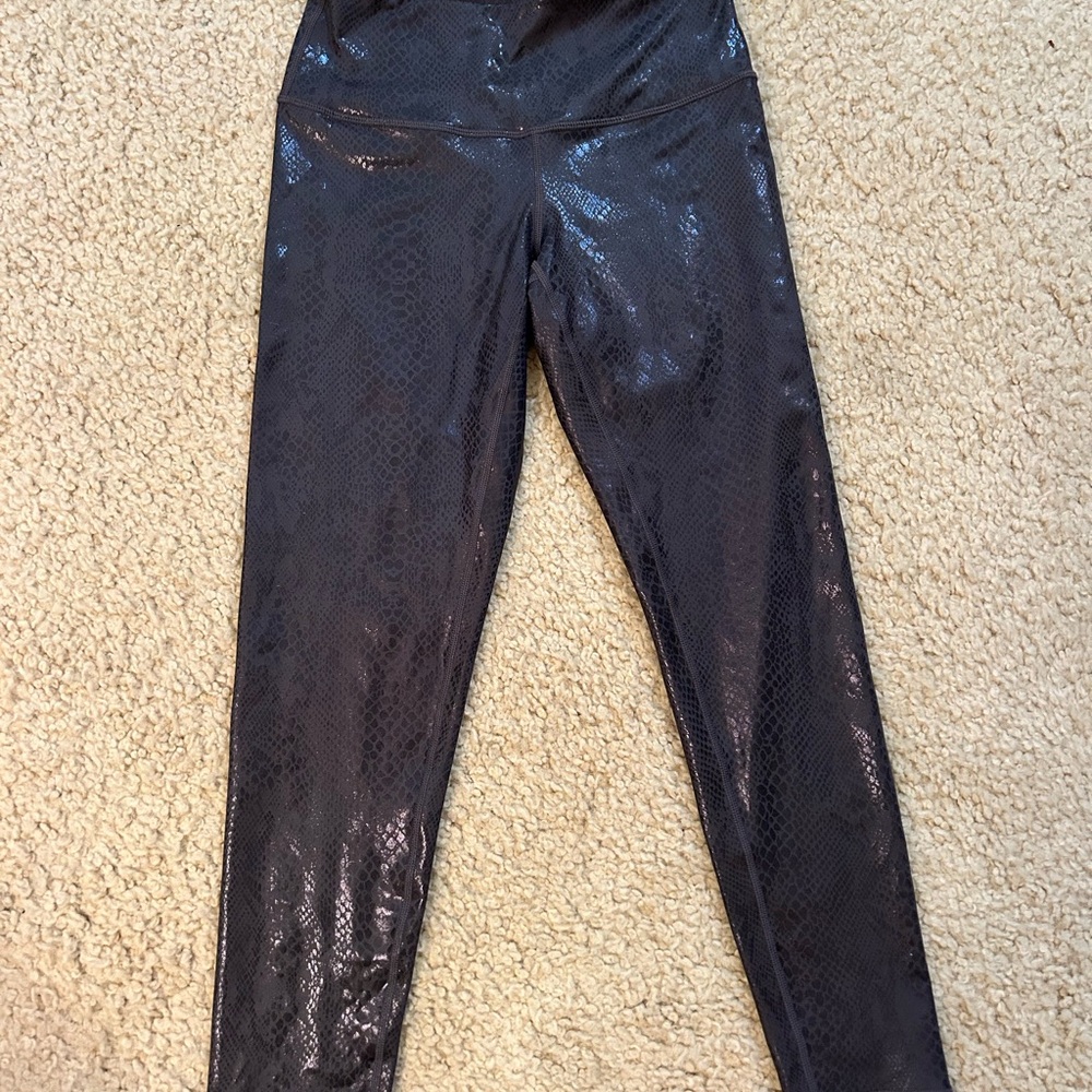 Zella Snake skin design grey Leggings